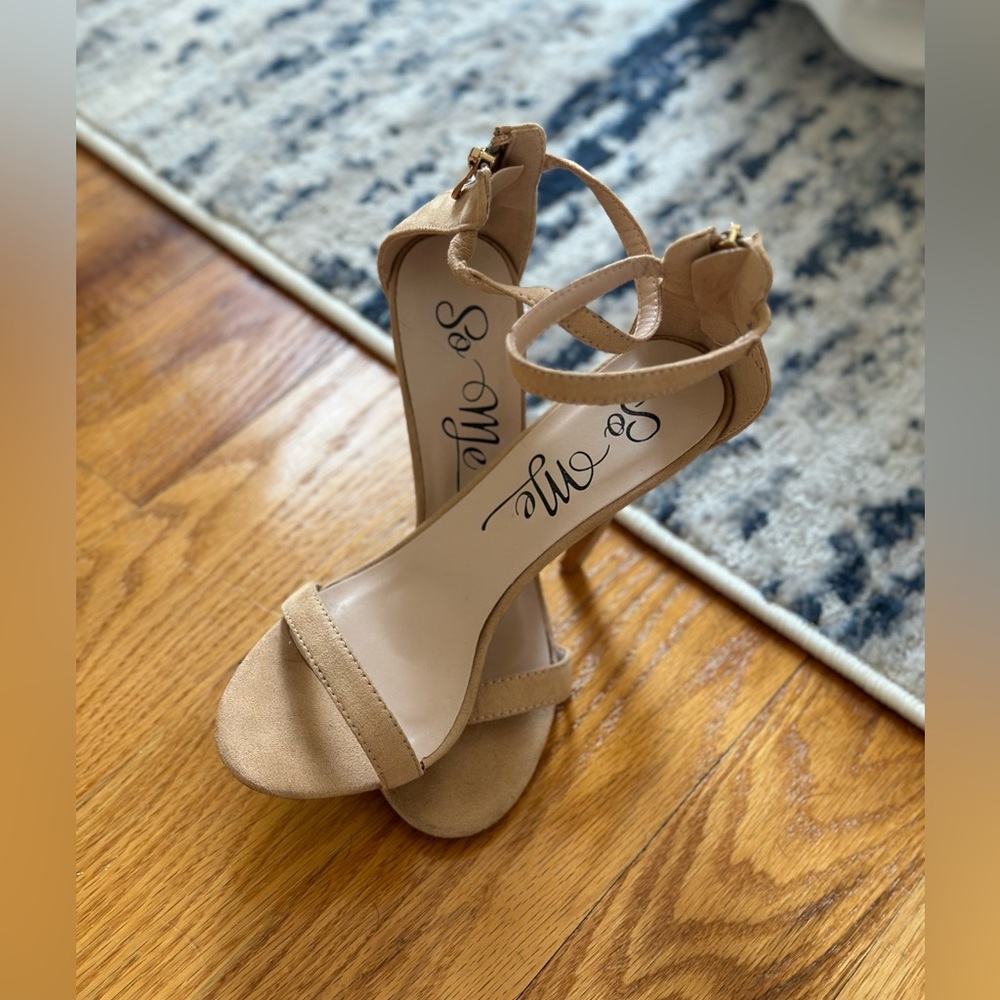 So Me Zip Up Heels
